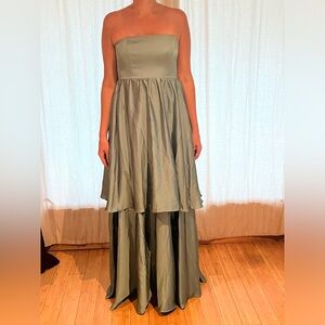 Fame & Partners - Sage Green - Matte Satin - Size 10